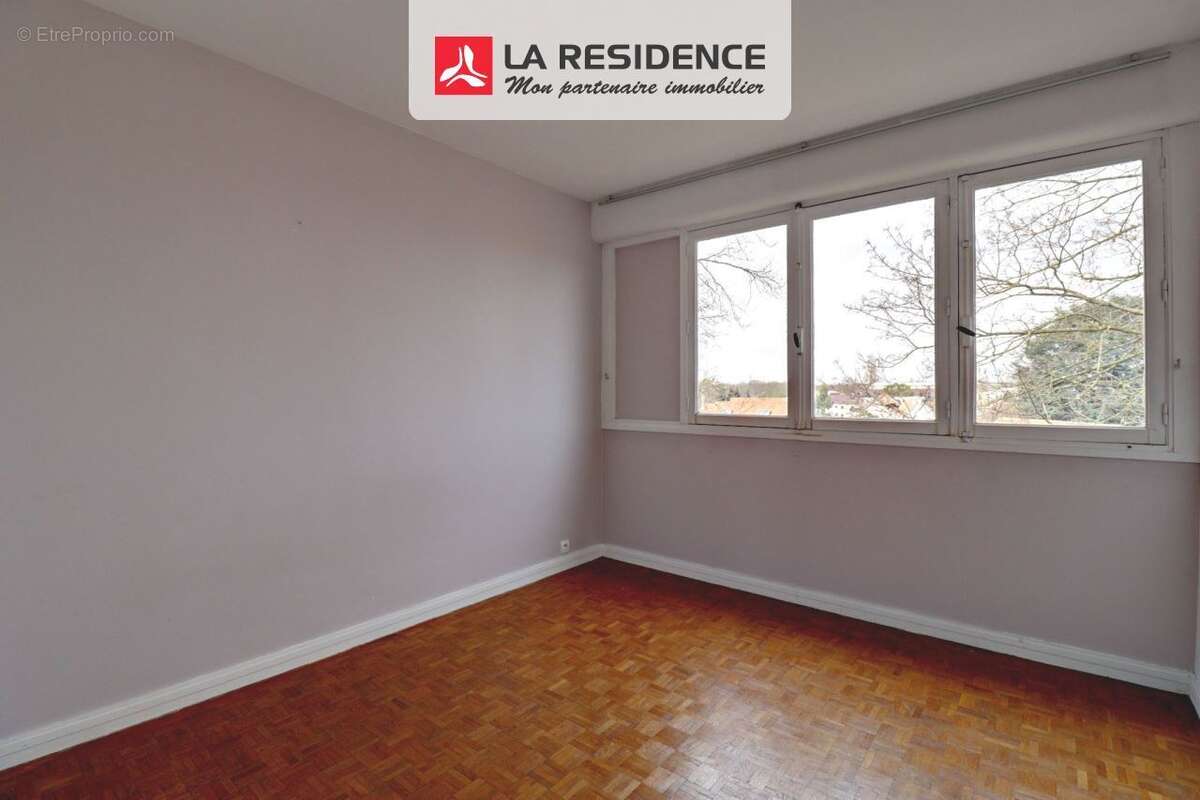 Appartement à VERNEUIL-SUR-SEINE