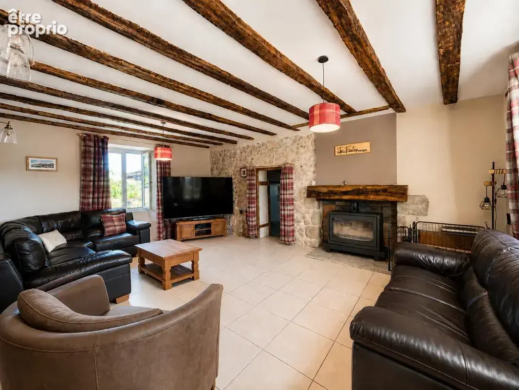Domaine d'Exception de 17 Hectares, 4 chambres, 251m2 - gara - photo 7