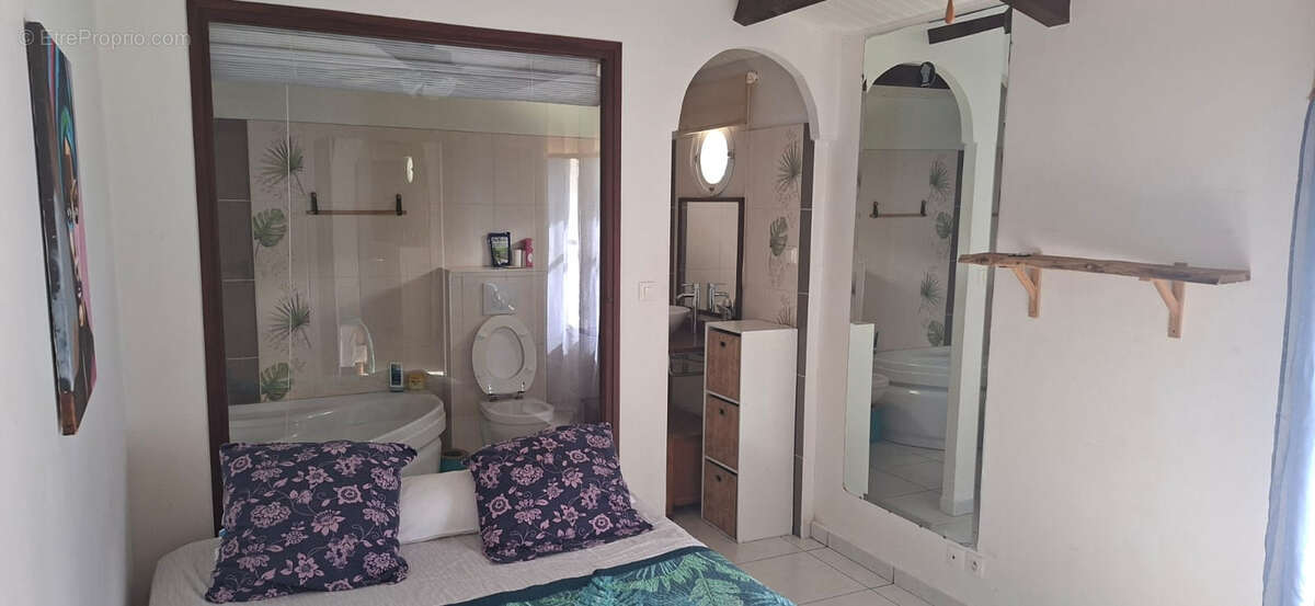 Maison à PETIT-BOURG