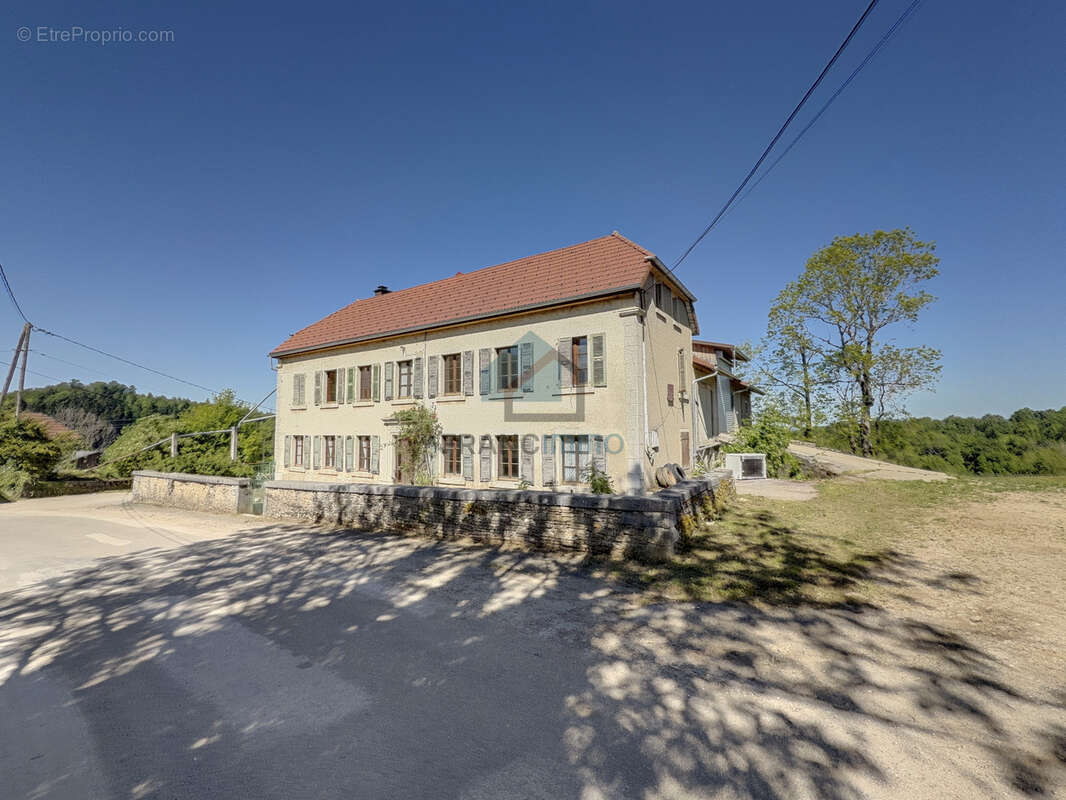 Maison à MONTANDON