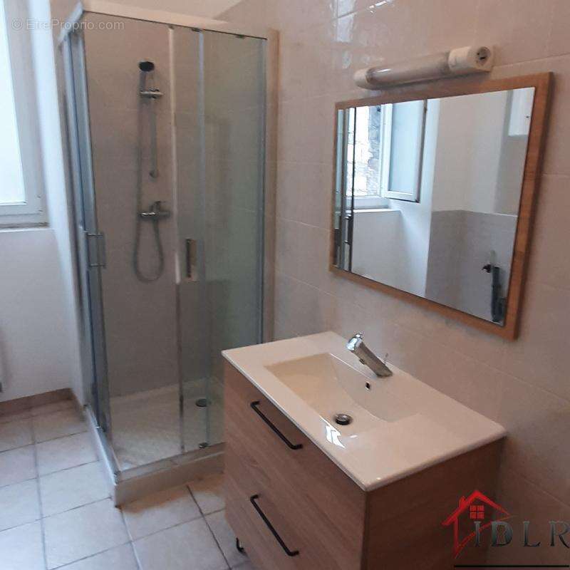 Appartement Type III ancien Rénové - photo 5