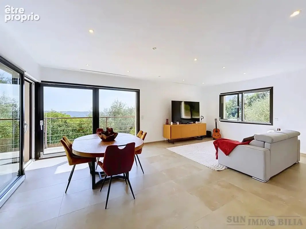 Maison 5 pièces 200 m² à vendre à Carros (06510) - photo 4