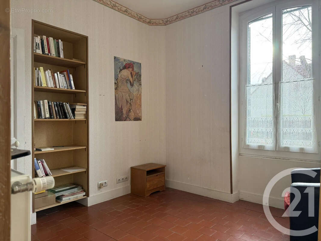 Maison à COSNE-COURS-SUR-LOIRE