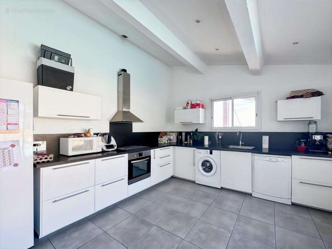 Appartement à LES PENNES-MIRABEAU