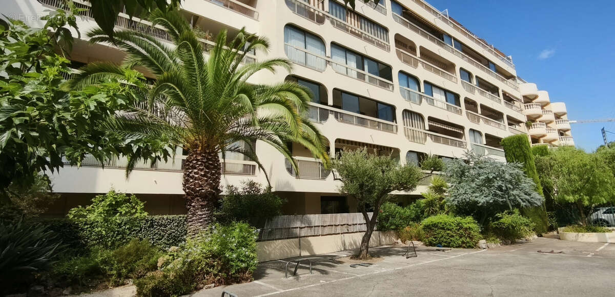 Appartement à FREJUS