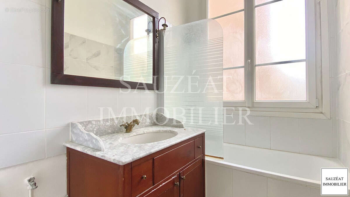 Appartement à MONTROUGE