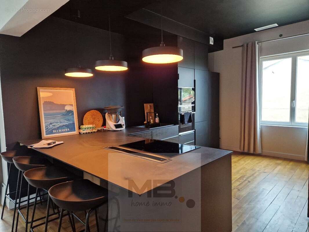 Appartement à LACROIX-FALGARDE