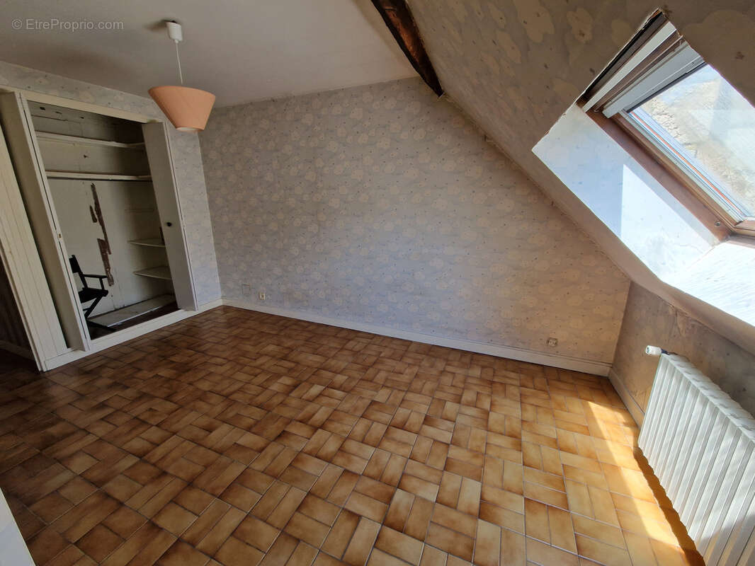 Maison à AUTUN