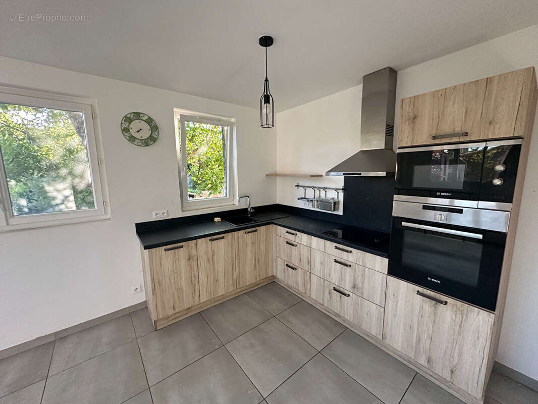 Appartement à VENELLES