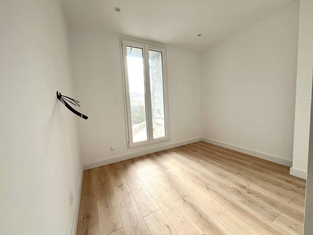 Appartement à MARSEILLE-1E
