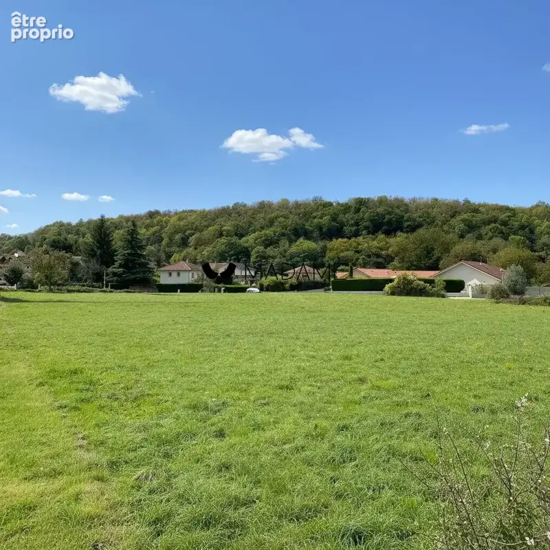 Terrain à APPRIEU