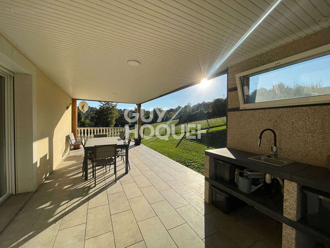 Maison à VIELLENAVE-D&#039;ARTHEZ