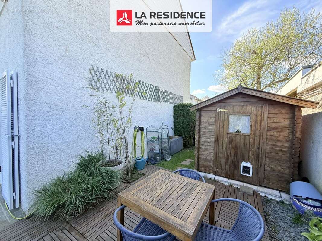 Maison à LES LOGES-EN-JOSAS