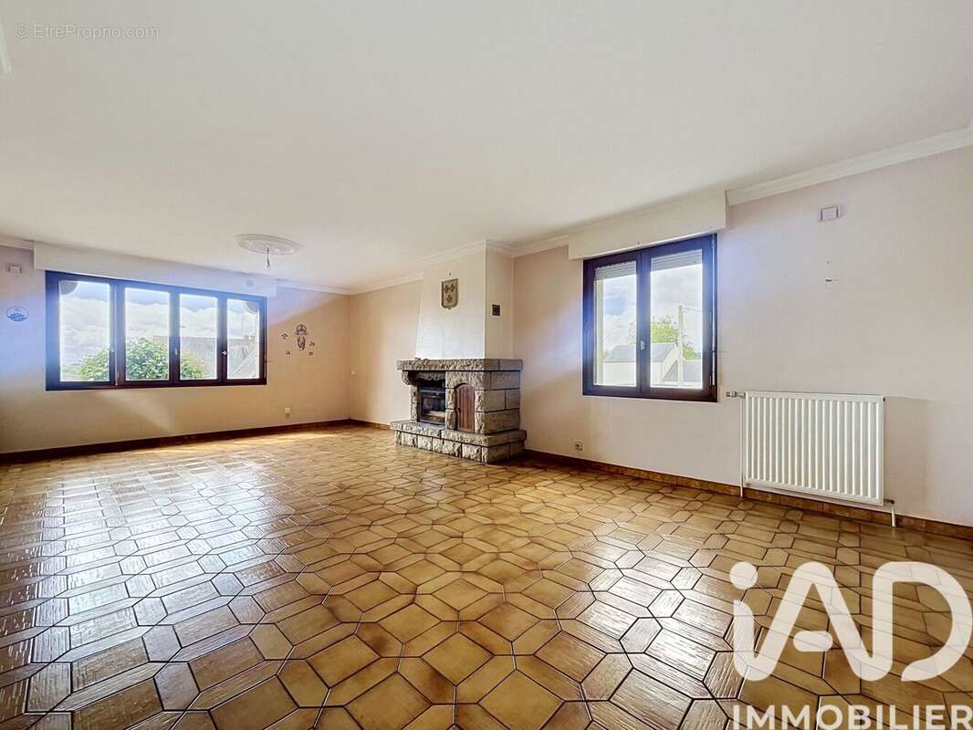 Photo 8 - Maison à SAINT-CARADEC