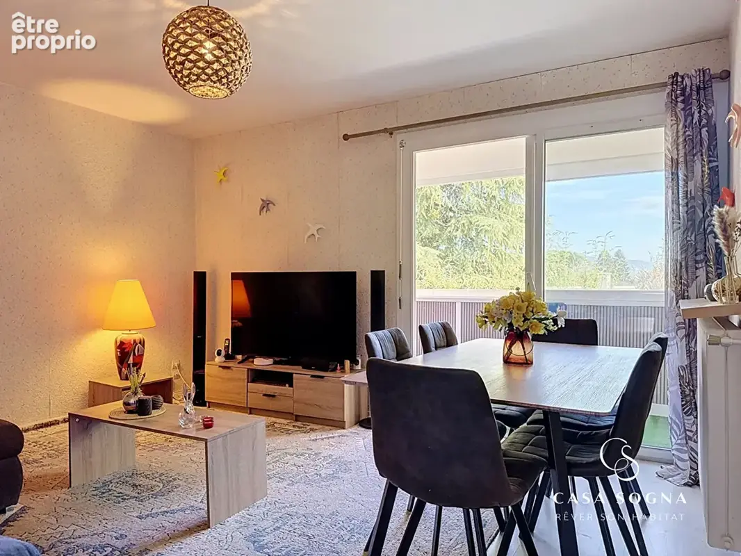 Appartement à LAGNIEU