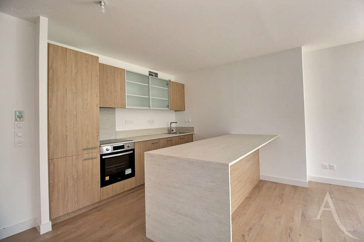 Maison à VILLENAVE-D'ORNON