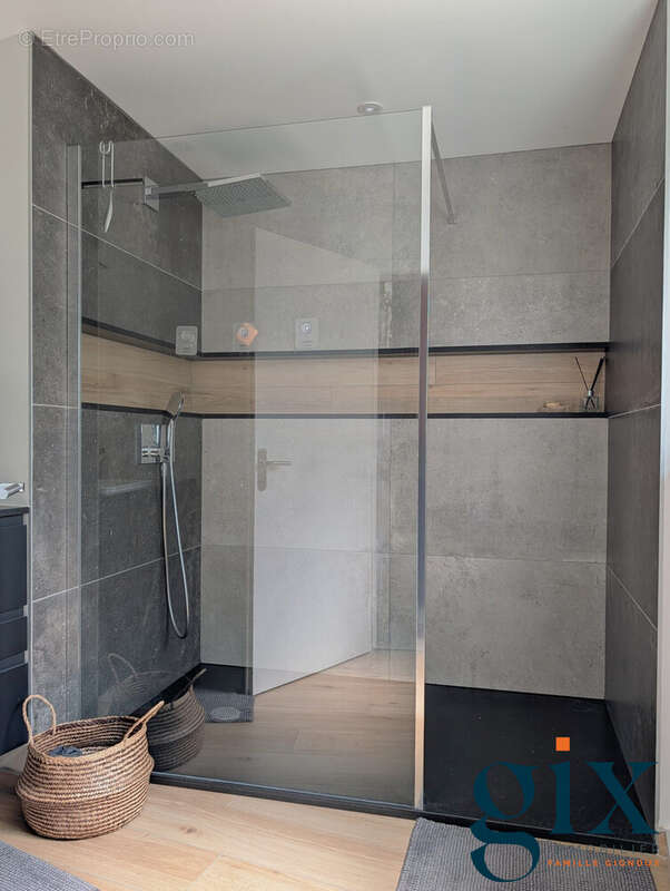 Maison 145 m² à Venon  - photo 9