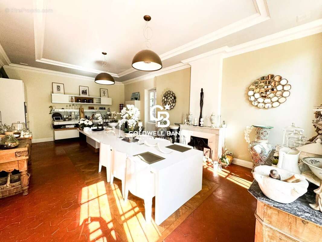 Appartement à LA CRAU