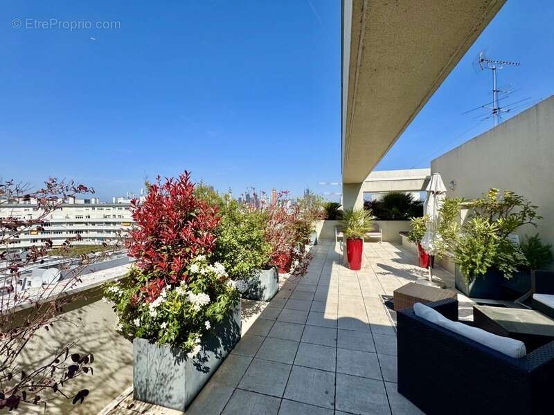 Appartement à SURESNES