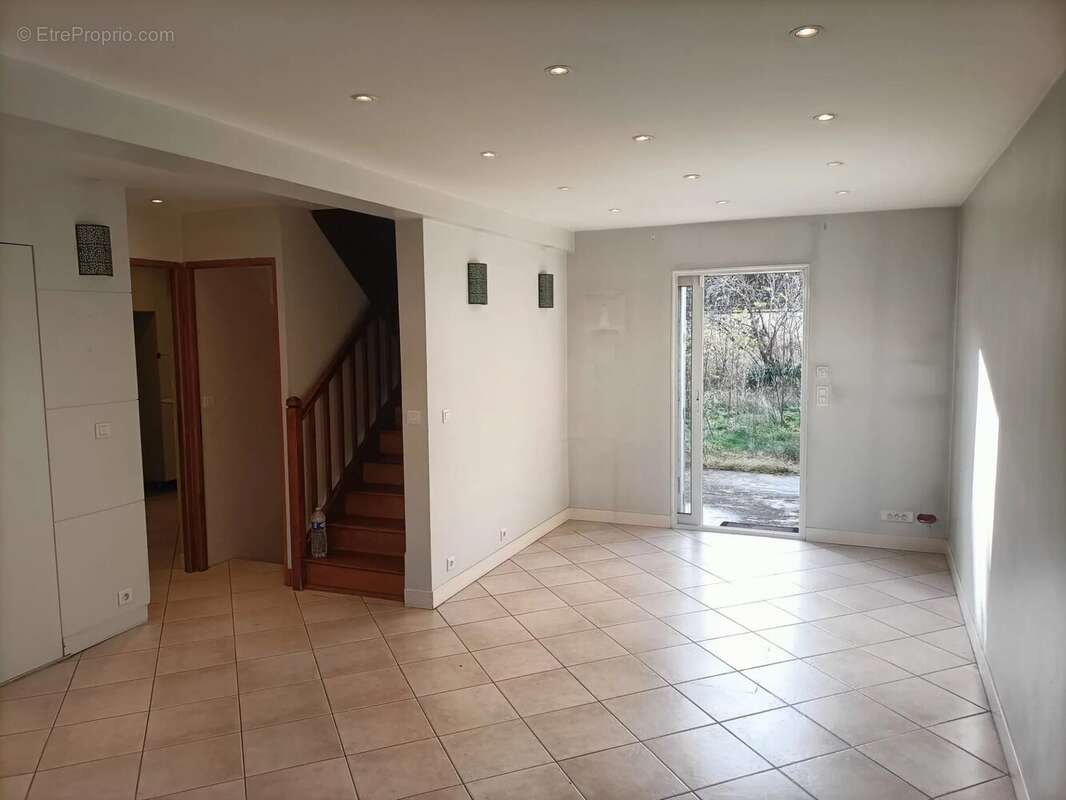 Maison à BRY-SUR-MARNE