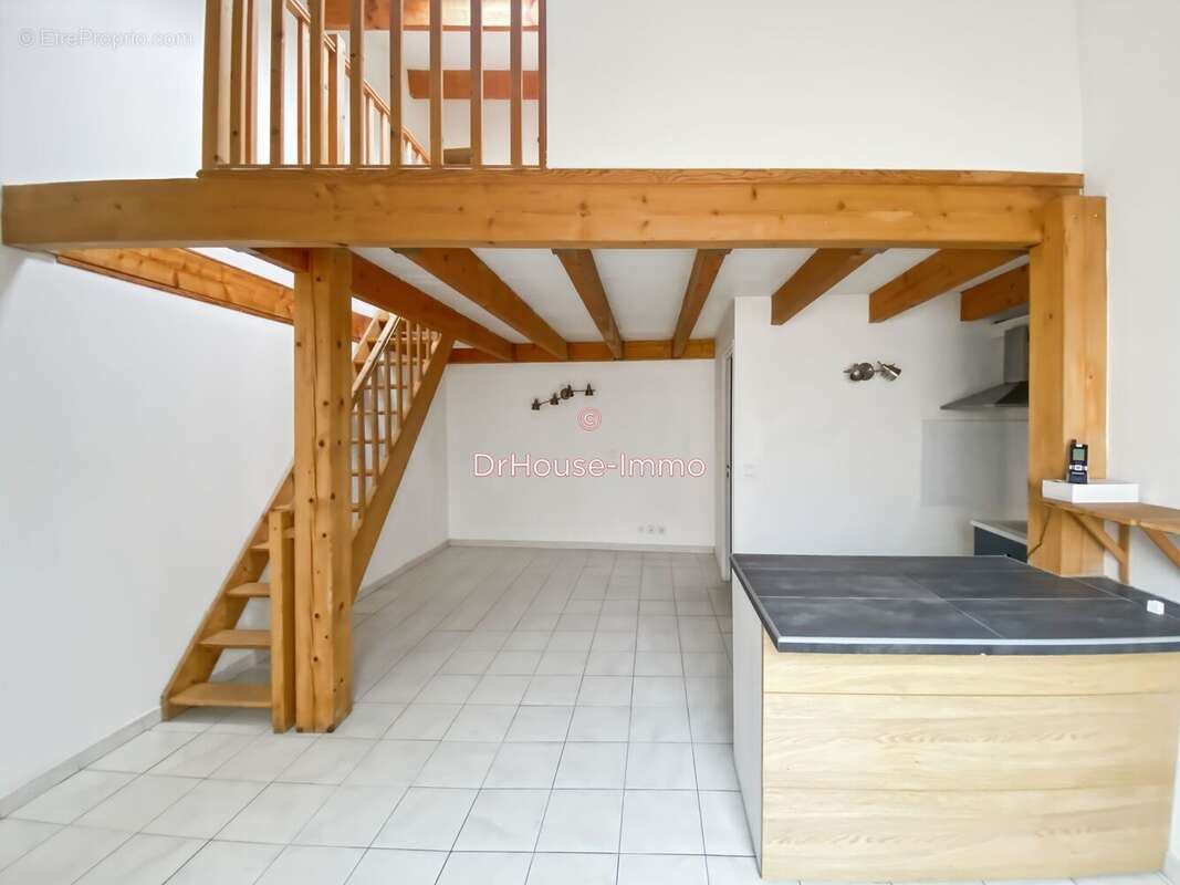 Appartement à SAINT-MAXIMIN-LA-SAINTE-BAUME