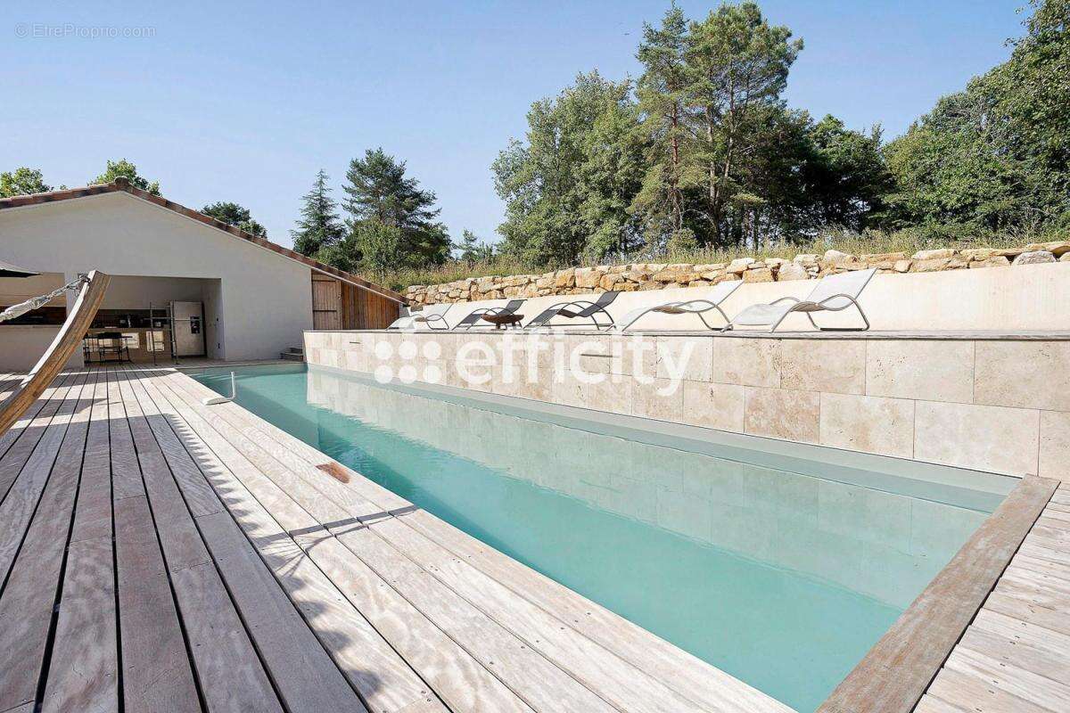 Maison 250 m² à Beleymas  - photo 7