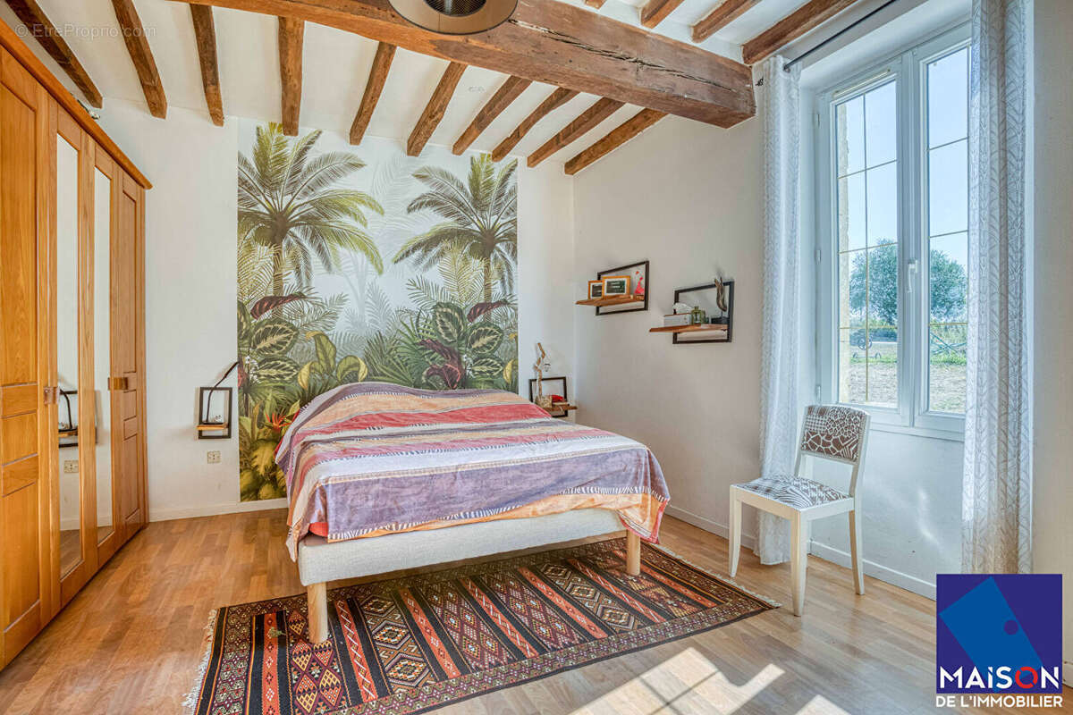 Entre Villeneuve-sur-Lot et Agen, Propriété en pierre avec gîte, piscine et pigeonnier  Dans la campagne venez découvrir cette b - photo 14