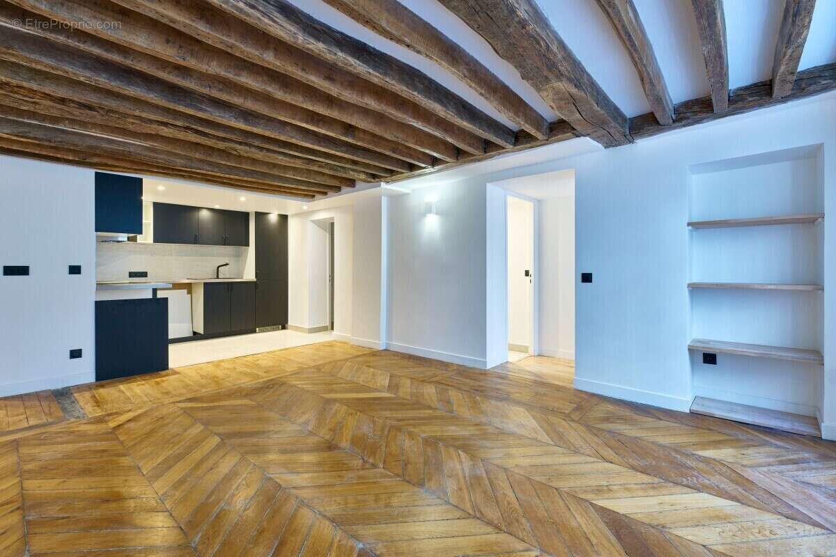 Appartement à PARIS-2E