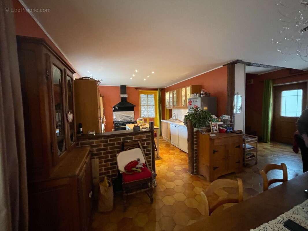 Maison 251 m² à Milly-La-Foret  - photo 9