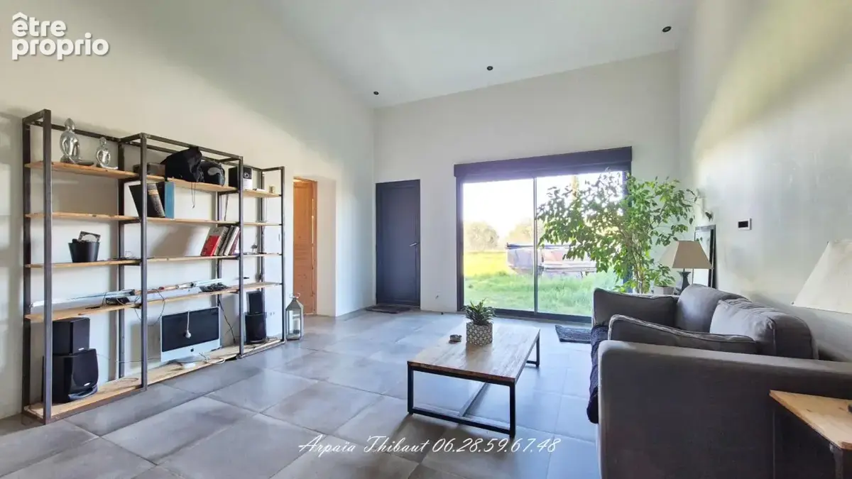 Maison familiale de plain-pied 192 m² sur plus de 8 000 m² avec vue dégagée sur le plateau - photo 6