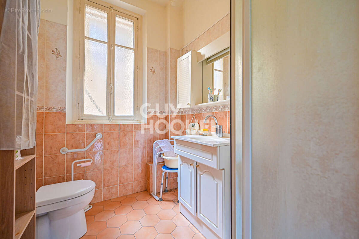 Appartement à PARIS-12E