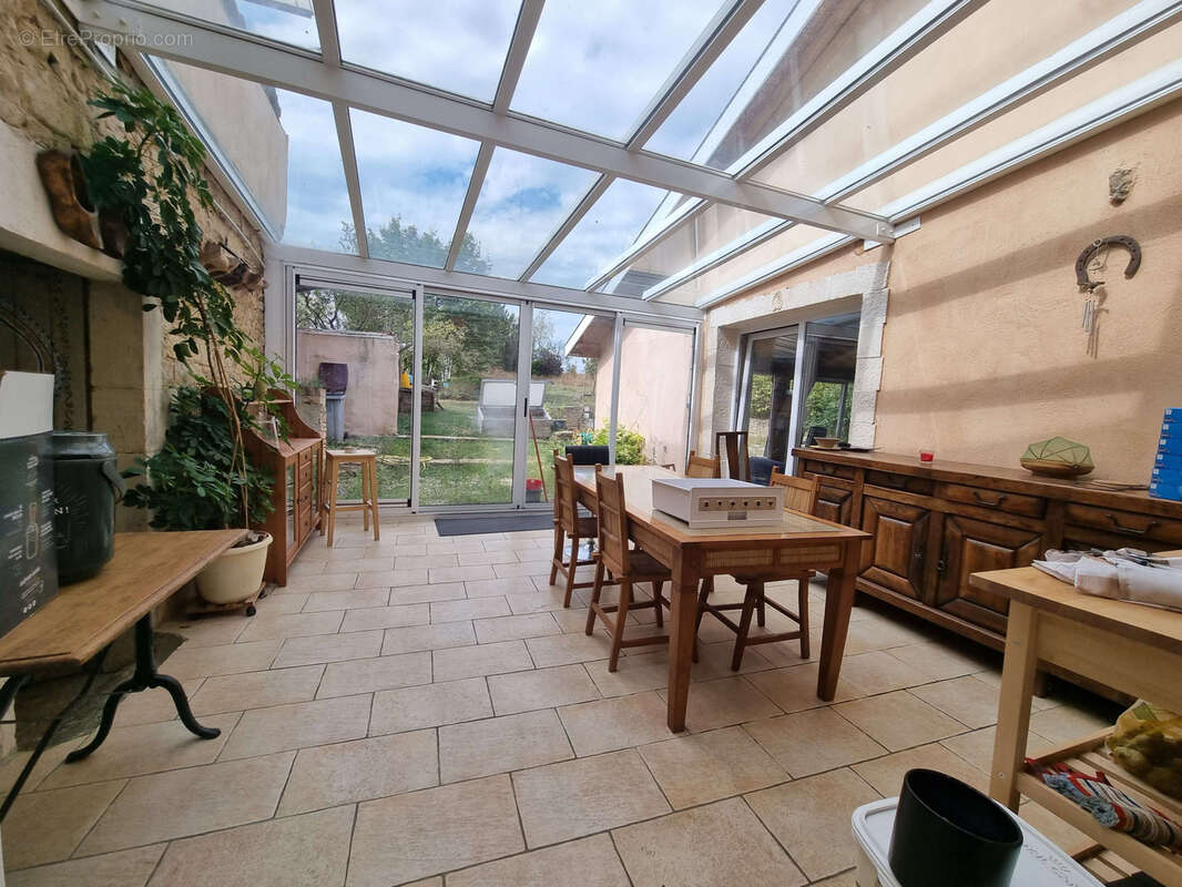 Maison à FRANCHEVILLE