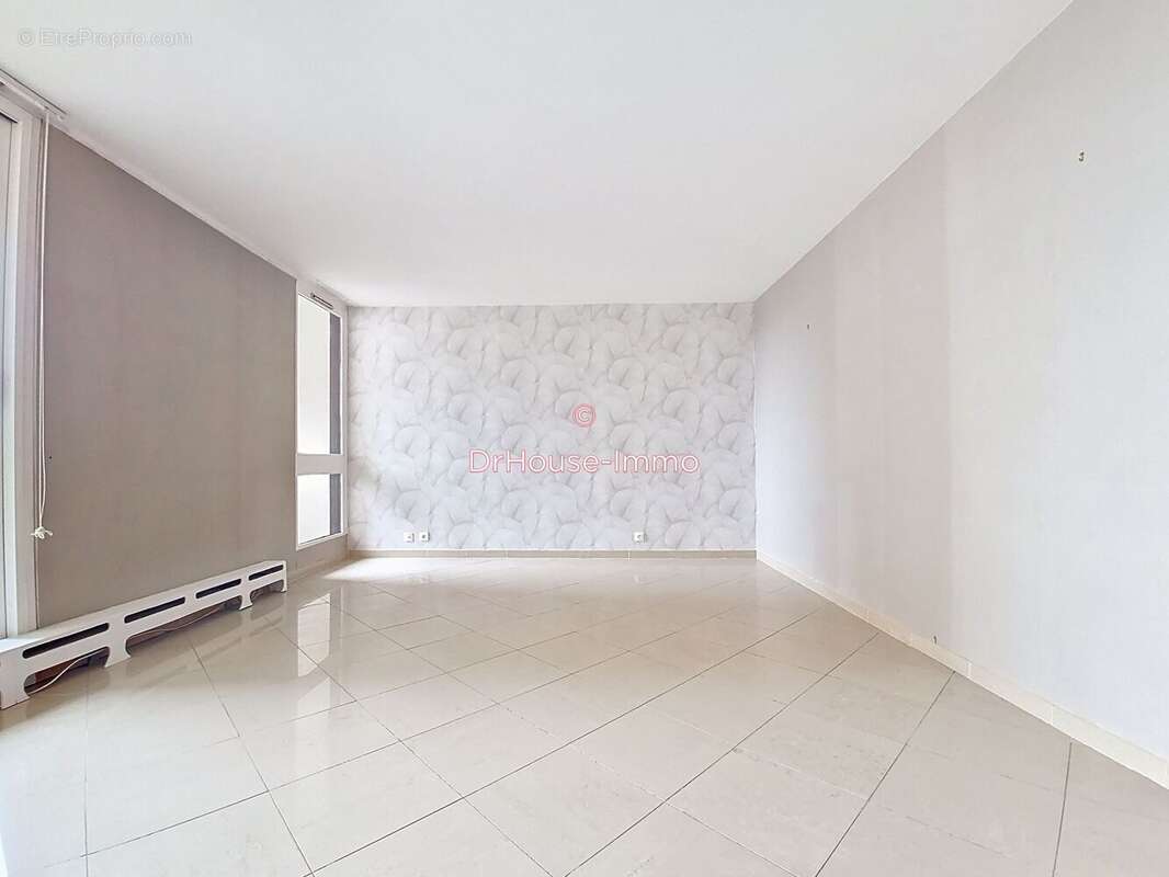 Appartement à ELANCOURT