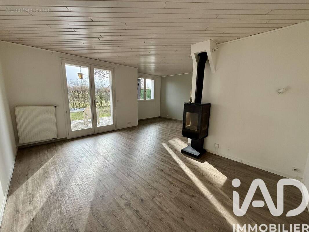 Photo 1 - Maison à VETRAZ-MONTHOUX