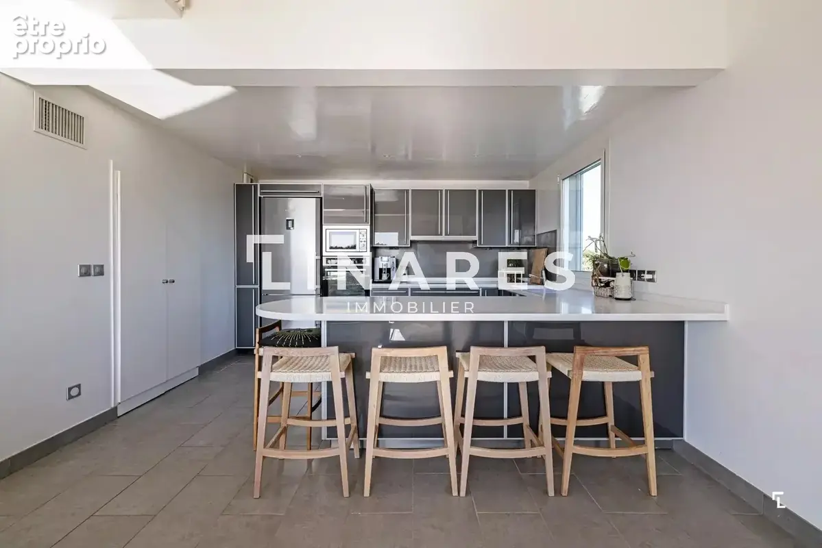 UNE VILLA SUR LE TOIT - Appartement duplex 145m2 - Terrasse ciel ouvert 100m2 - 13012 SAINT JULIEN - photo 9