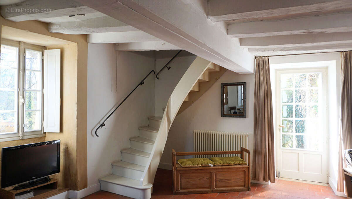 Maison à FERRIERE-LARCON