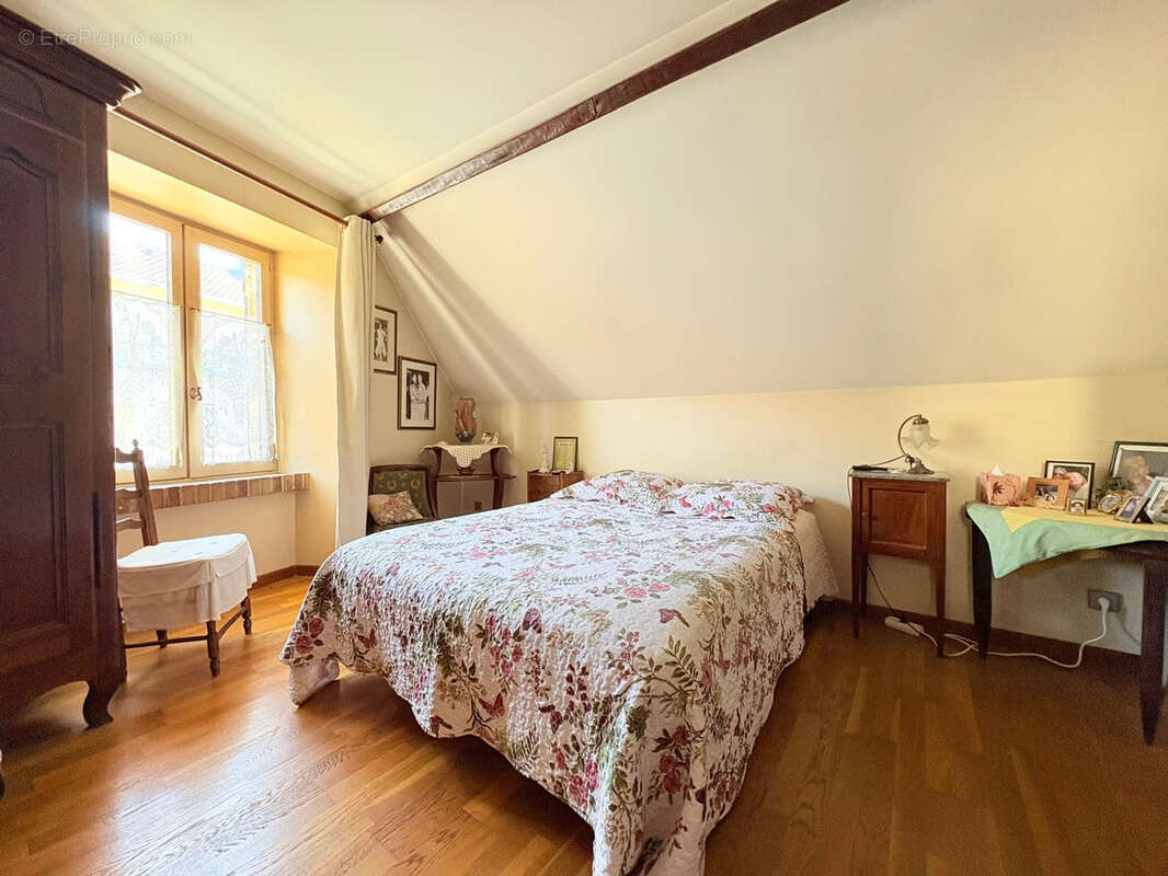 Maison à SAINT-GERMAIN-LES-ARPAJON