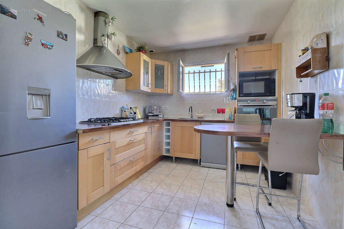 Maison à AMBARES-ET-LAGRAVE