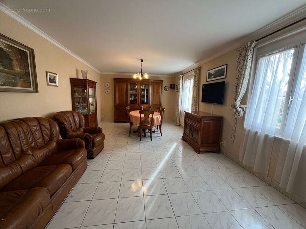 Maison à AUBIGNY-SUR-NERE