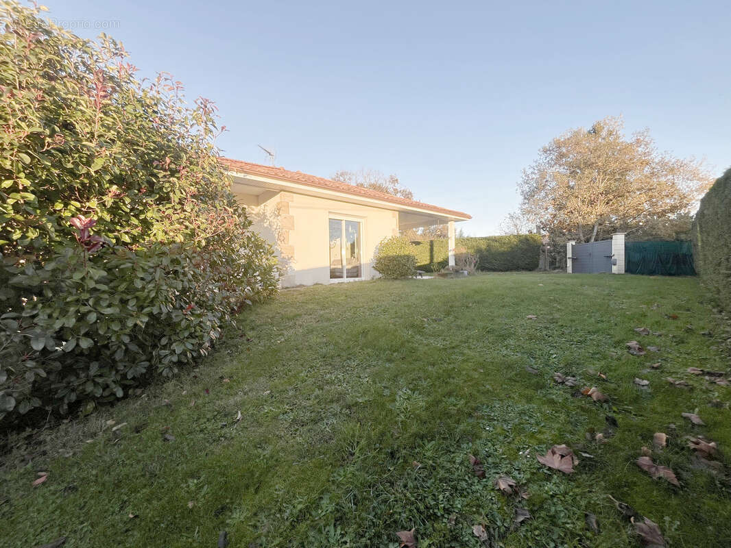 Maison à PEYREHORADE