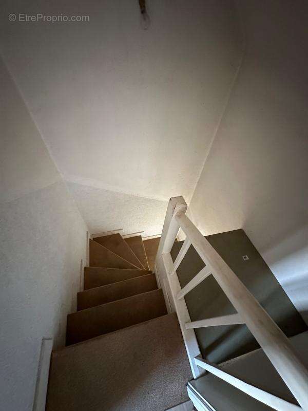 Maison de ville avec extérieur - photo 4