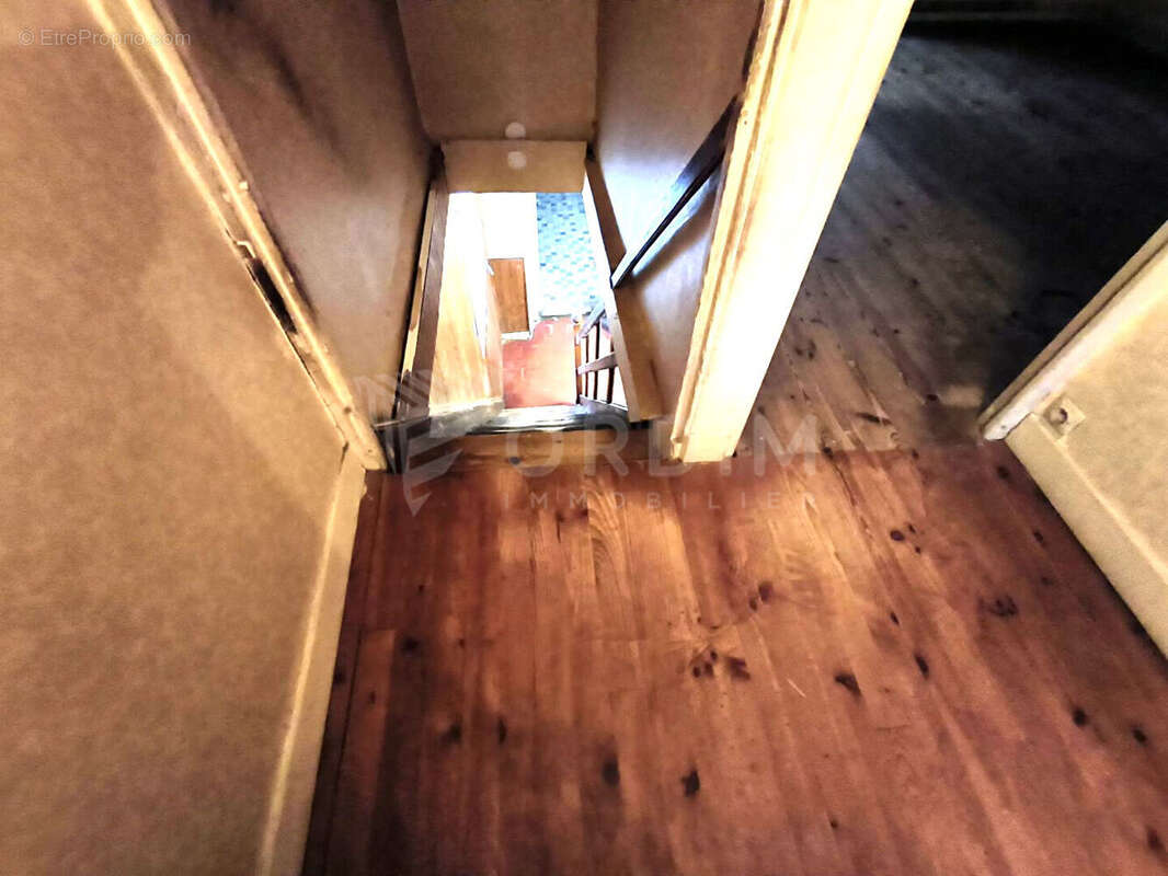 Maison à COSNE-COURS-SUR-LOIRE