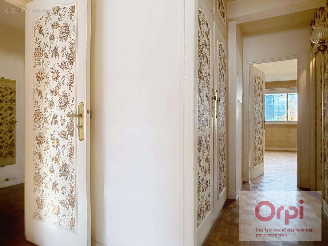 Appartement à ISSY-LES-MOULINEAUX