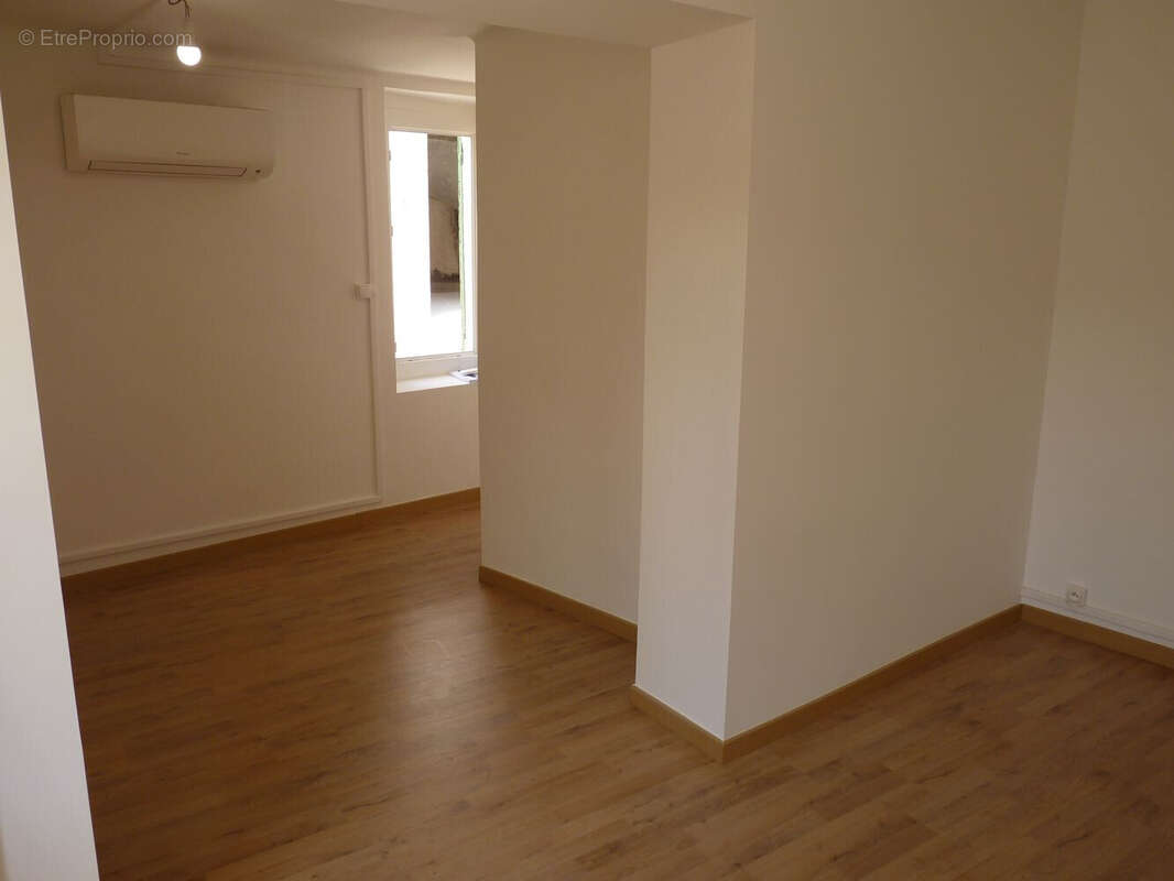 Maison à SAINTE-TULLE