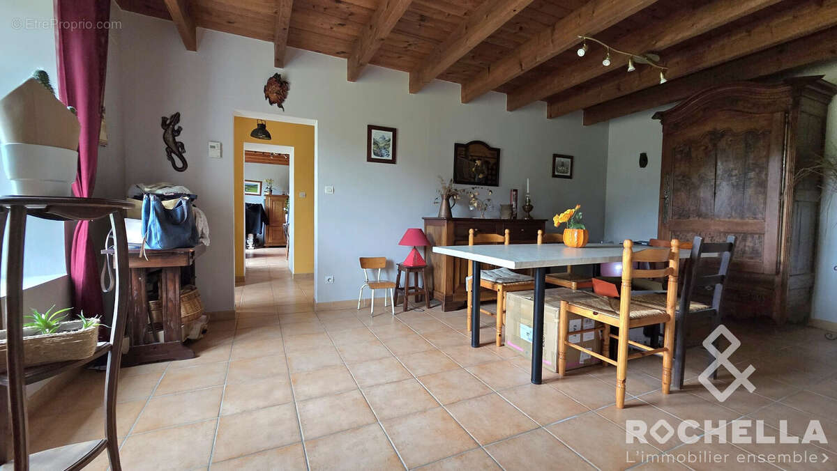 Maison à SAINT-PARDOULT