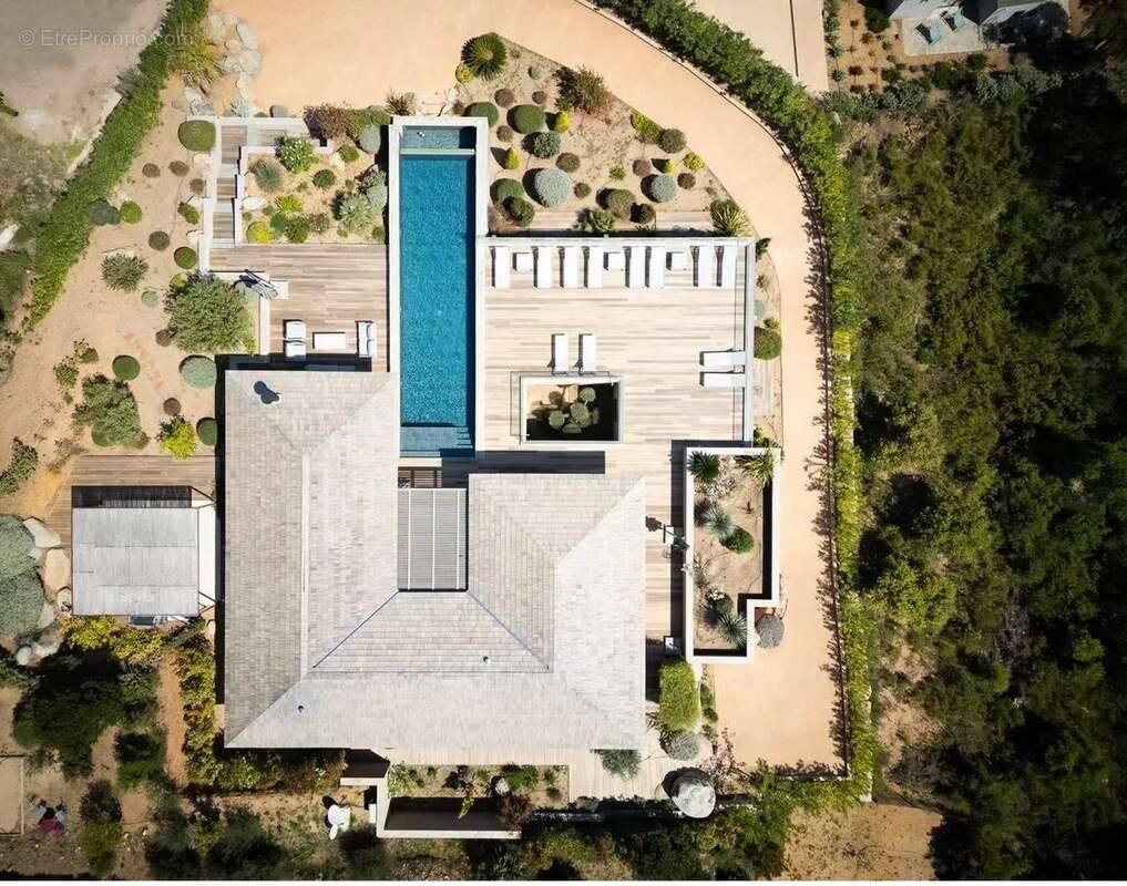 Maison à PORTO-VECCHIO