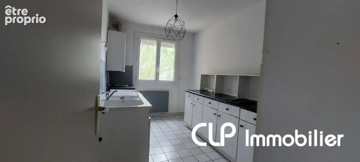 Appartement 88 m² à Montelimar  - photo 2