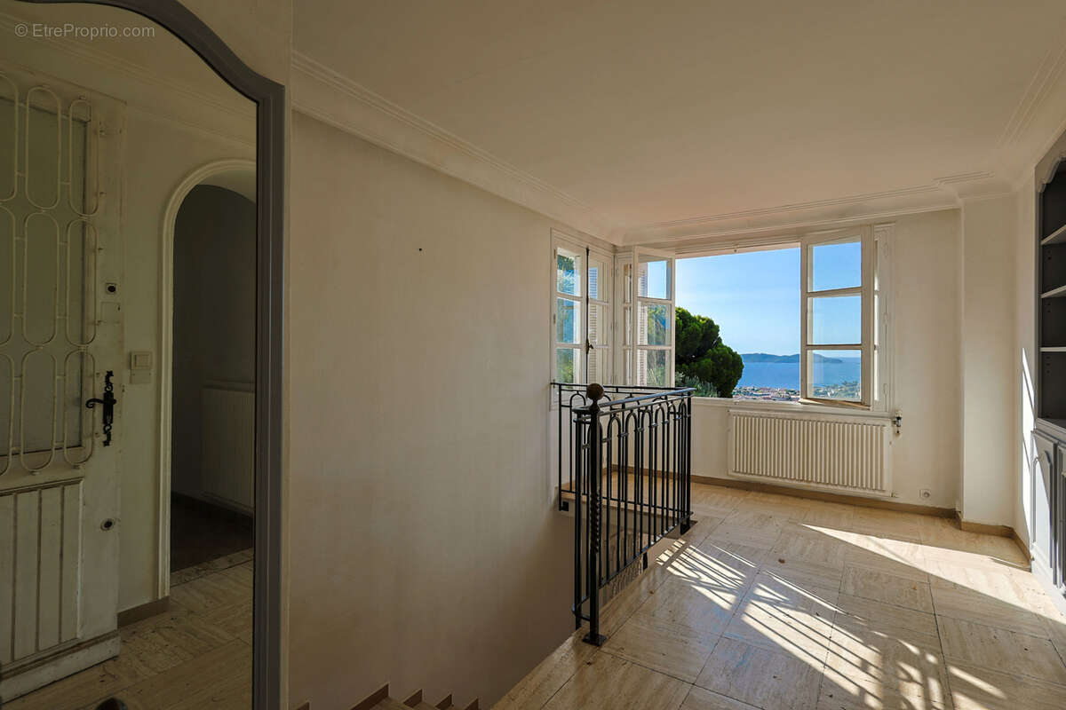 Maison à CARQUEIRANNE