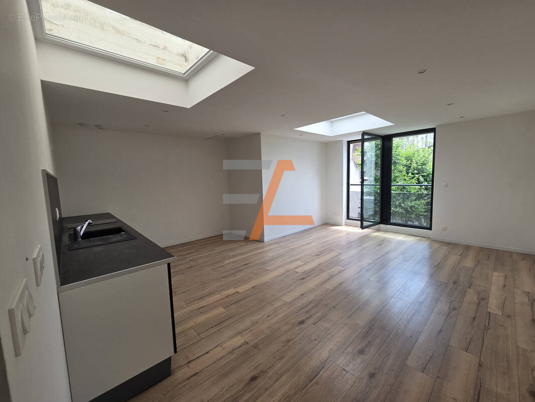 Appartement à SAINT-ETIENNE