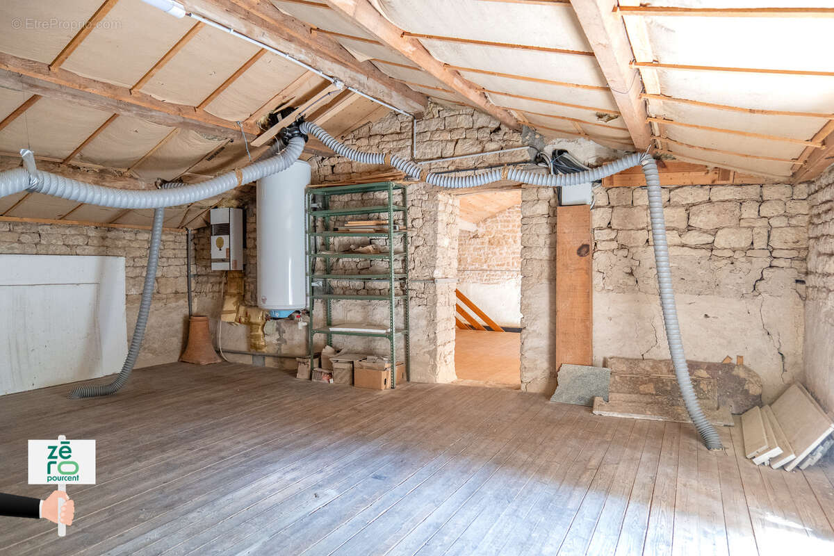 Maison à LA BRETONNIERE-LA-CLAYE